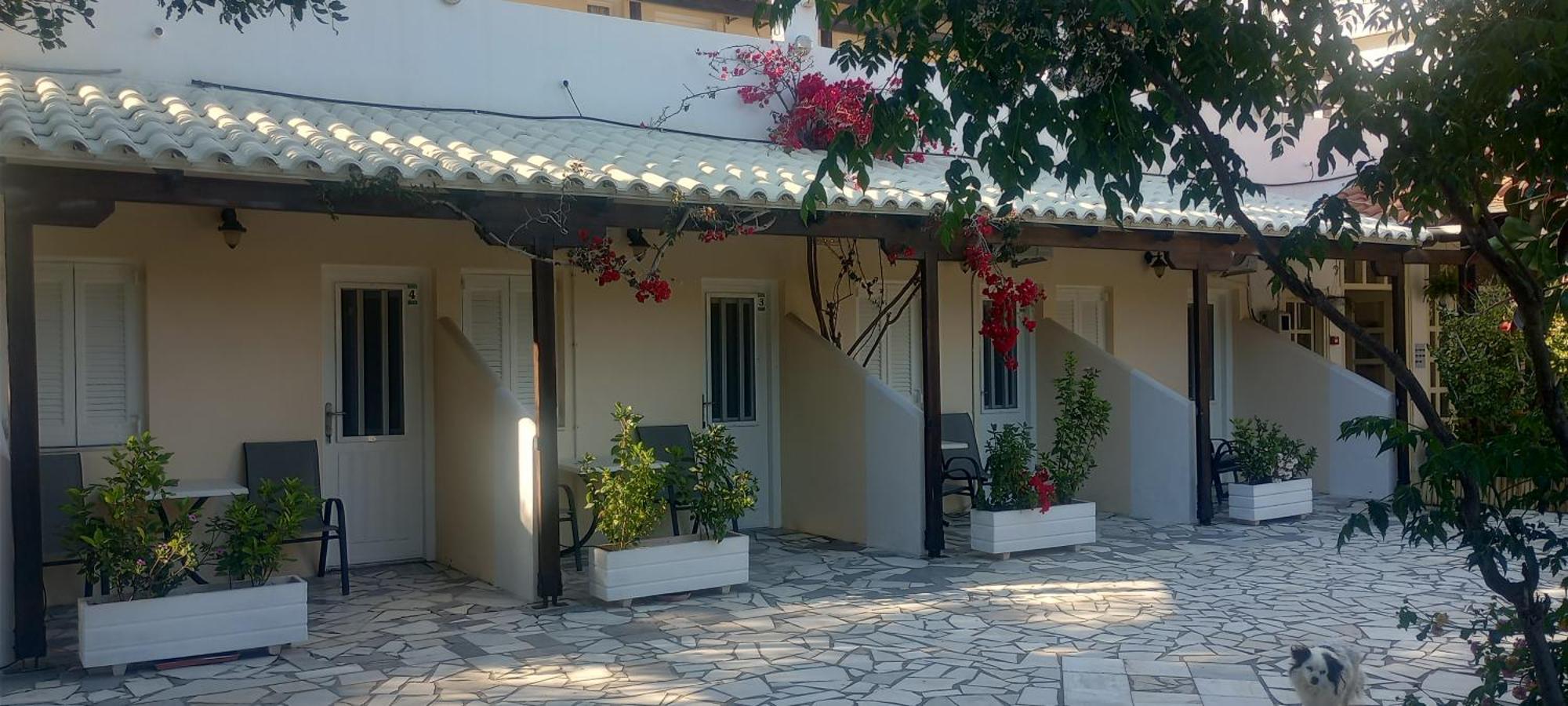 Pension Romantika Matala Esterno foto